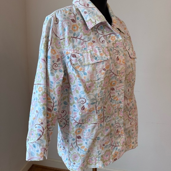 Correct button down denim like jacket size extra large - Picture 2 of 4